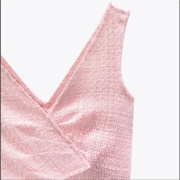 Zara TWEED TEXTURED CROP TOP V-neck w/Frayed Trim - Picture 4 of 11